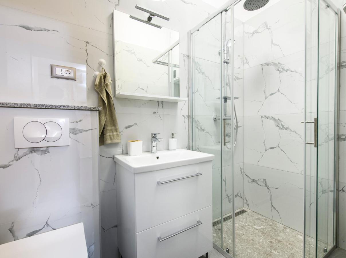 Apartment Delalle Спліт Екстер'єр фото